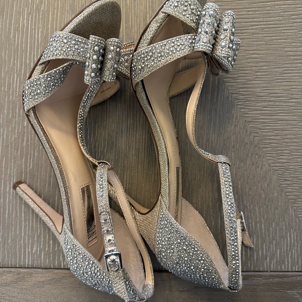 INC Women's Reesie Rhinestone Bow Evening Sandals - Picture 5 of 8